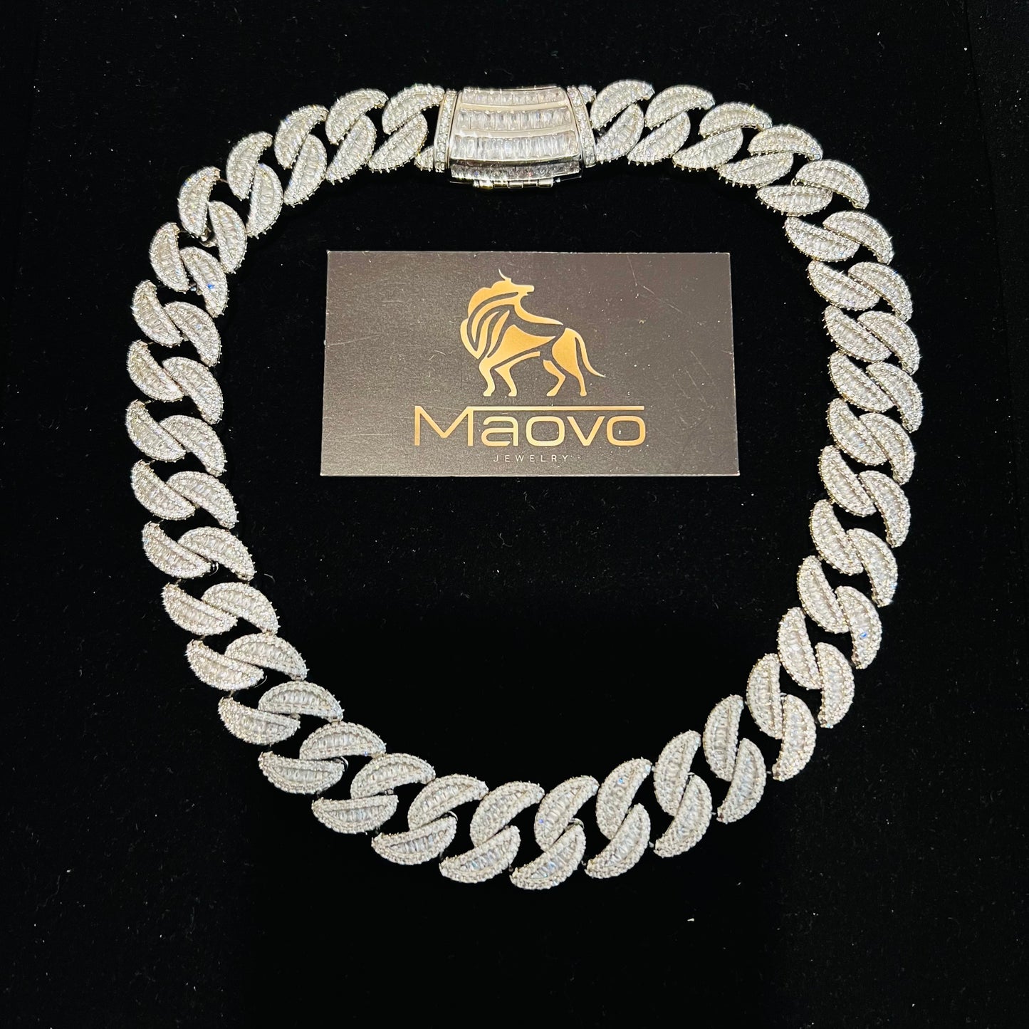 Cuban Link  Necklace with Custom Pendant